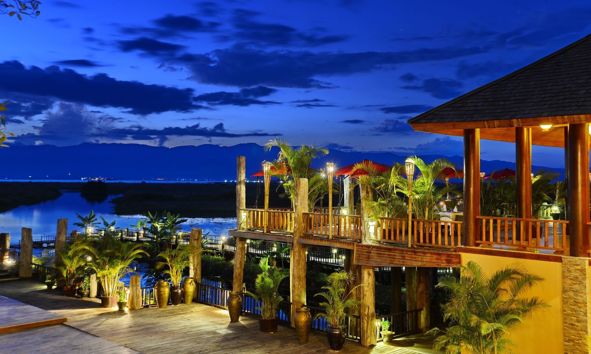 Aureum Palace Hotel & Resort Inle Nyaung Shwe Exterior photo